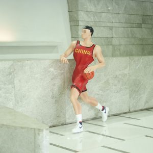 Basketball Player Sculpture Fiberglass Outdoor and Indoor Decorations