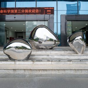 Streamer Stone Modern Art Stainless Steel Stone Outdoor Garden Decoration