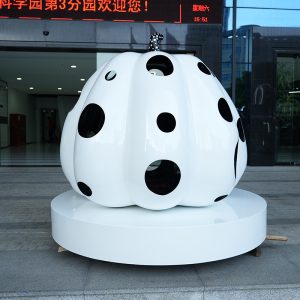 Polka Dot Pumpkin Sculpture Unique Outdoor Stainless Steel Art Decoration