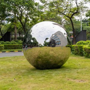 Moon Ball Hand Carved Moon Surface Stainless Steel Ball Polished Garden Decoration