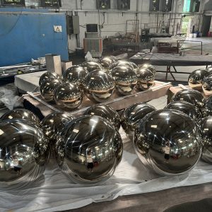 Polished mirror stainless steel ball outdoor courtyard garden decoration